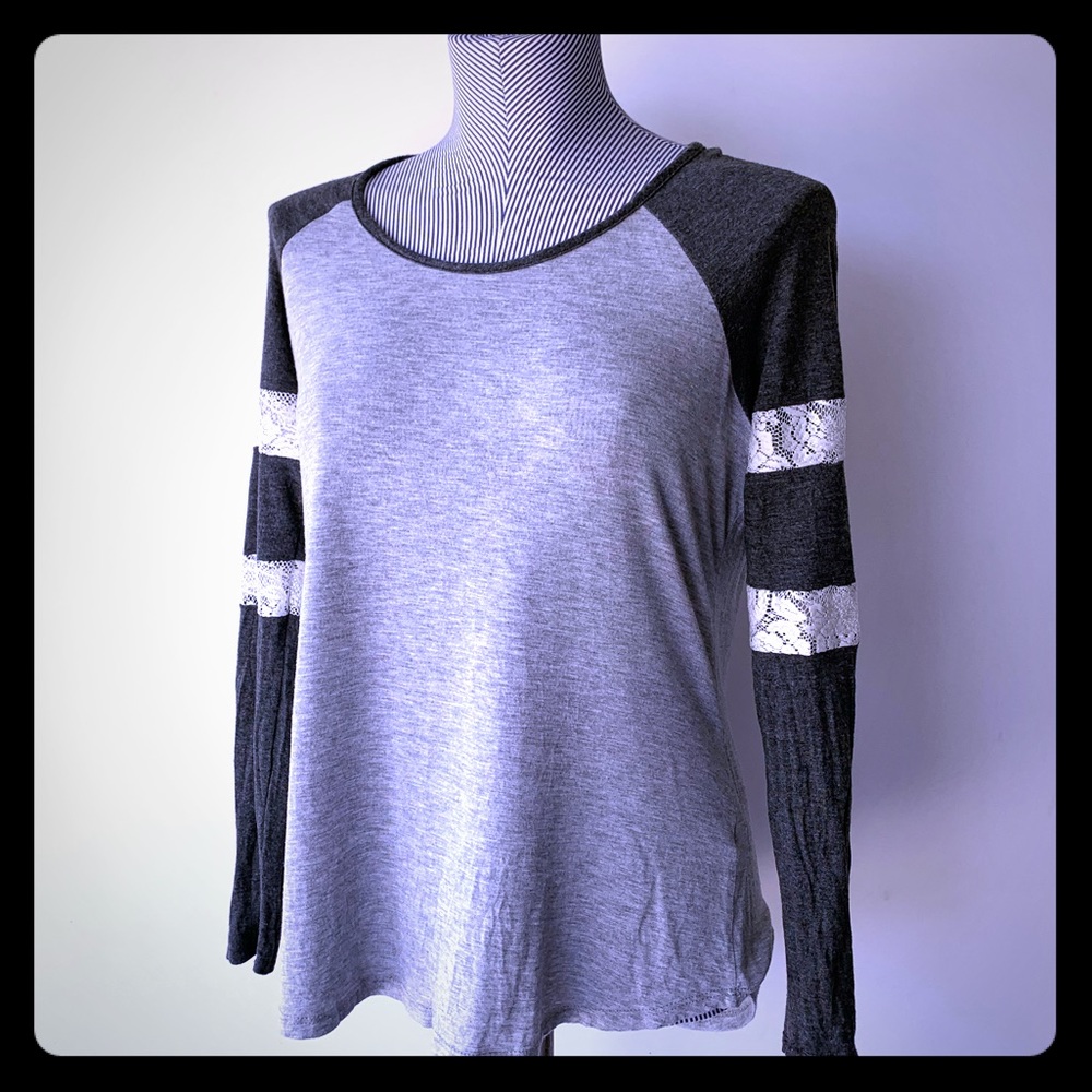 Charlotte Russe Long Sleeved T-shirt